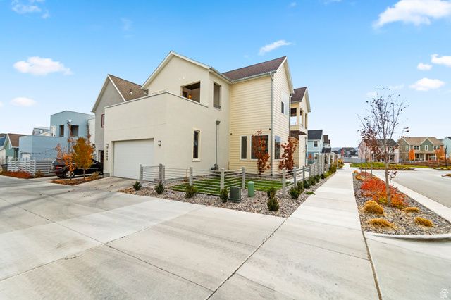 6894 W MEADOW GRASS DR, South Jordan, UT 84009