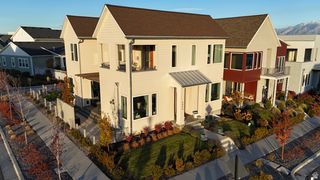 6894 W MEADOW GRASS DR, South Jordan, UT 84009