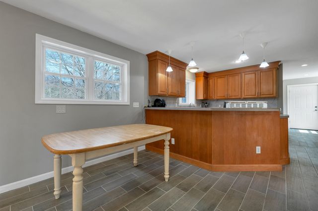 47 Little Mill Road, Sandown, NH 03873