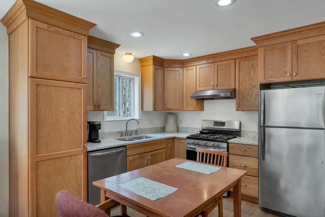 47 Little Mill Road, Sandown, NH 03873