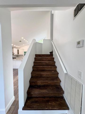 2393 Crawford Court, Lake Worth, FL 33462
