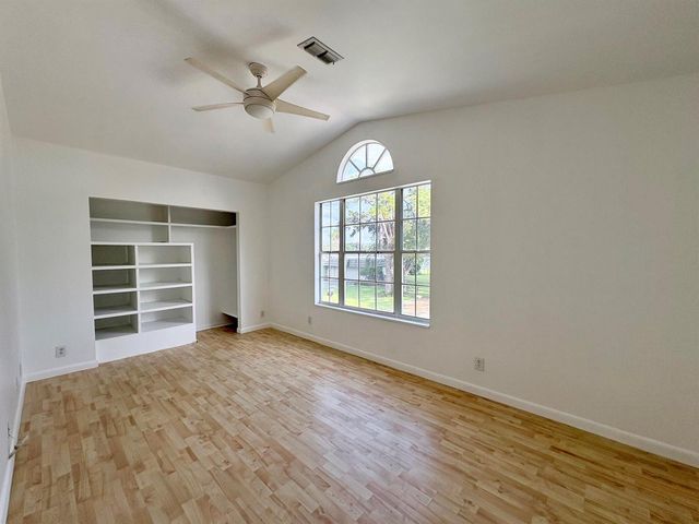 2393 Crawford Court, Lake Worth, FL 33462