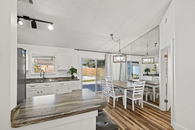 1265 Sanibel Lane, Gulf Breeze, FL 32563