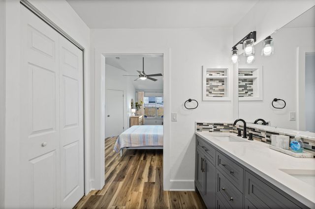 1265 Sanibel Lane, Gulf Breeze, FL 32563