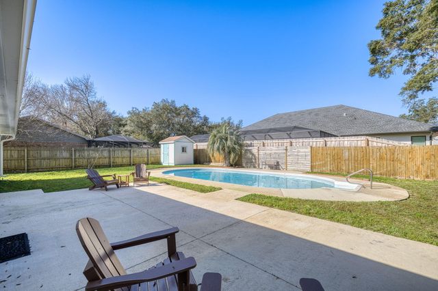 1265 Sanibel Lane, Gulf Breeze, FL 32563