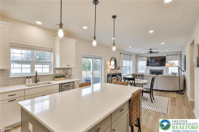 3514 Coventry Drive, Lower Macungie Twp, PA 18062