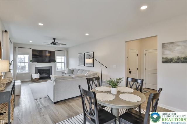 3514 Coventry Drive, Lower Macungie Twp, PA 18062