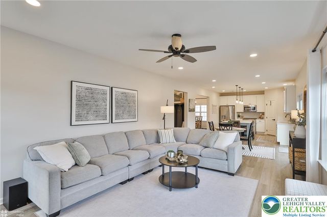 3514 Coventry Drive, Lower Macungie Twp, PA 18062