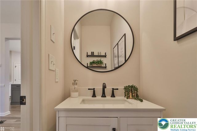 3514 Coventry Drive, Lower Macungie Twp, PA 18062