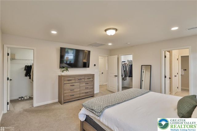 3514 Coventry Drive, Lower Macungie Twp, PA 18062