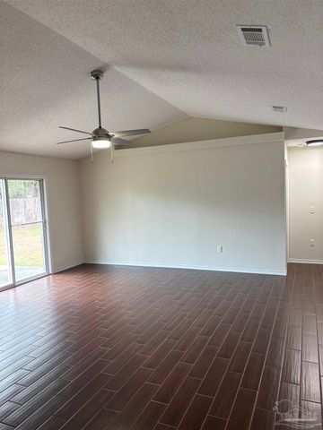 5687 Sweetbirch Ln, Milton, FL 32583