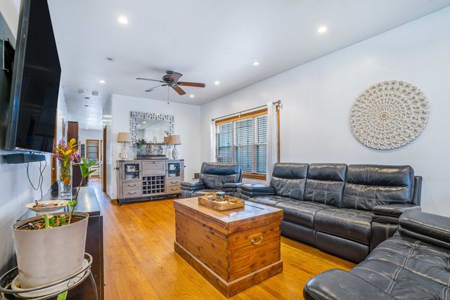 2345 Harvey Avenue, Berwyn, IL 60402