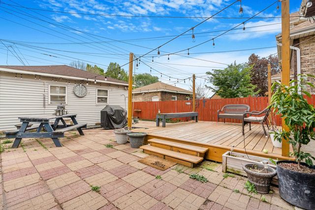 2345 Harvey Avenue, Berwyn, IL 60402