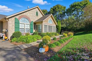 817 Wynnshire Drive B, Hickory, NC 28601