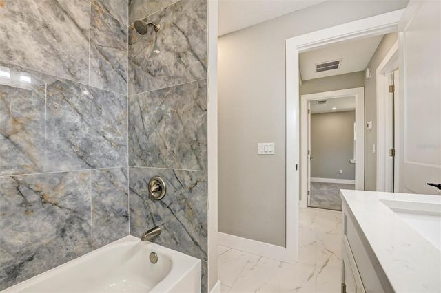 1521 S JEFFERSON AVENUE, Clearwater, FL 33756