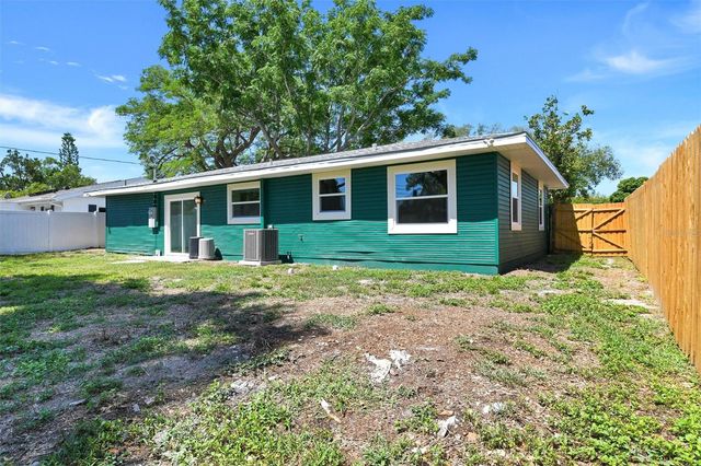 1521 S JEFFERSON AVENUE, Clearwater, FL 33756