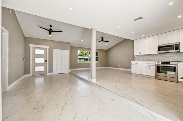 1521 S JEFFERSON AVENUE, Clearwater, FL 33756