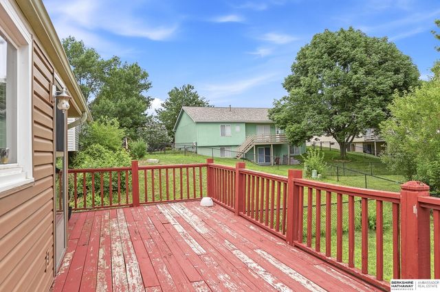15428 Locust Street, Omaha, NE 68116