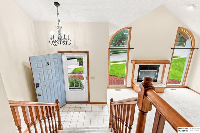 15428 Locust Street, Omaha, NE 68116