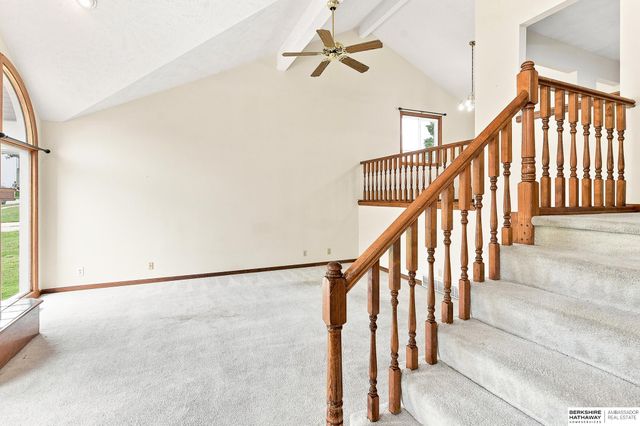 15428 Locust Street, Omaha, NE 68116