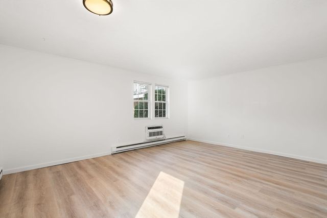 180 Main St 2110, Bridgewater, MA 02324