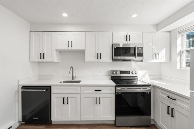 180 Main St 2110, Bridgewater, MA 02324