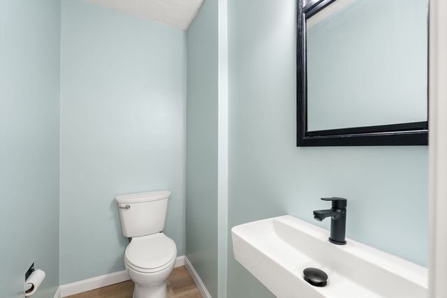 180 Main St 2110, Bridgewater, MA 02324
