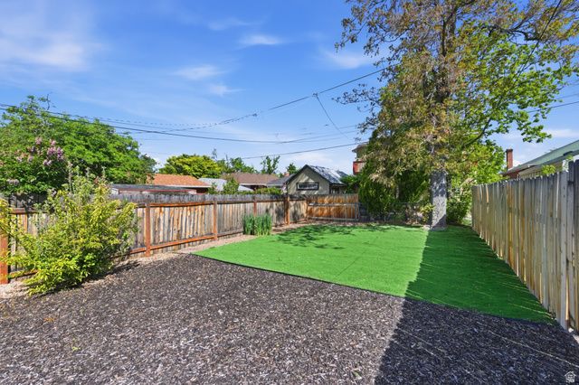 817 E RAMONA AVE, Salt Lake City, UT 84105