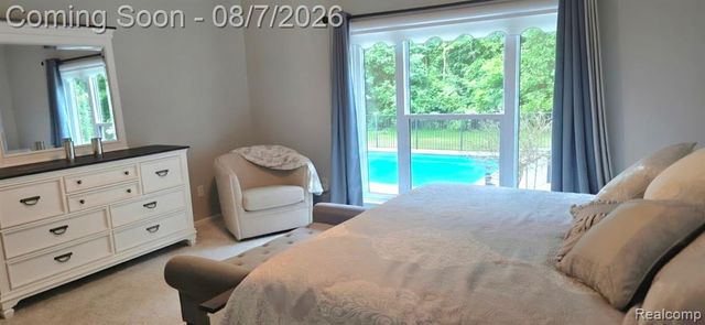 5818 Pine Trace Court, Howell, MI 48843