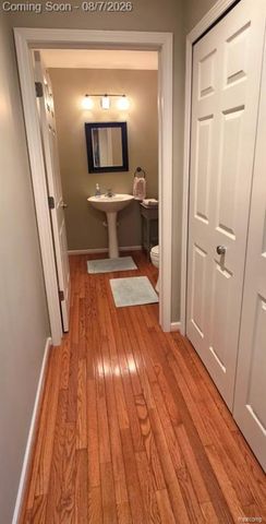 5818 Pine Trace Court, Howell, MI 48843