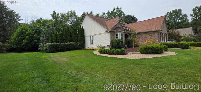 5818 Pine Trace Court, Howell, MI 48843
