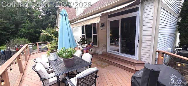 5818 Pine Trace Court, Howell, MI 48843