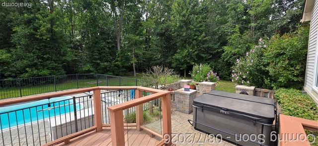 5818 Pine Trace Court, Howell, MI 48843