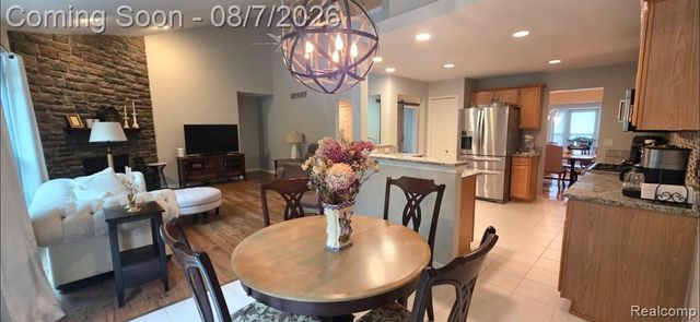 5818 Pine Trace Court, Howell, MI 48843