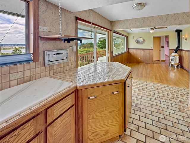 6814 Sleret Avenue, Vancouver, WA 98664