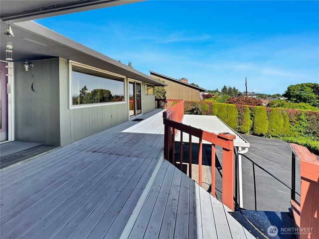 6814 Sleret Avenue, Vancouver, WA 98664