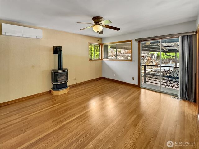 6814 Sleret Avenue, Vancouver, WA 98664