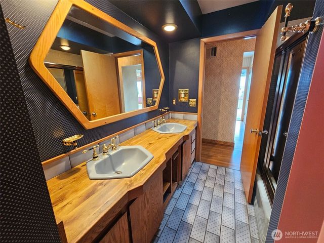 6814 Sleret Avenue, Vancouver, WA 98664