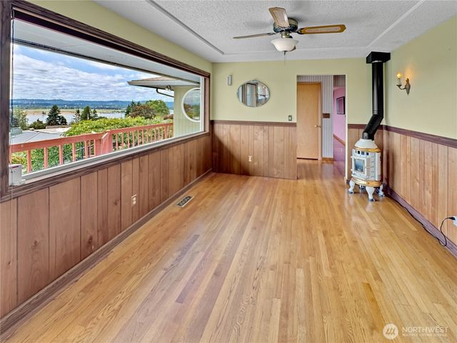 6814 Sleret Avenue, Vancouver, WA 98664