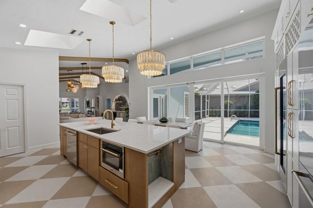 17104 Crossgate Drive, Jupiter, FL 33477