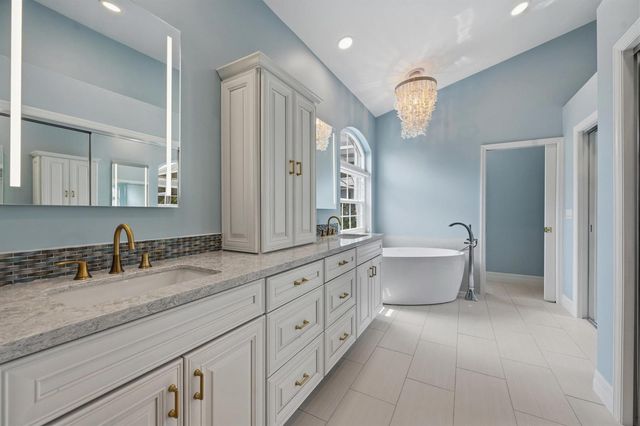 17104 Crossgate Drive, Jupiter, FL 33477
