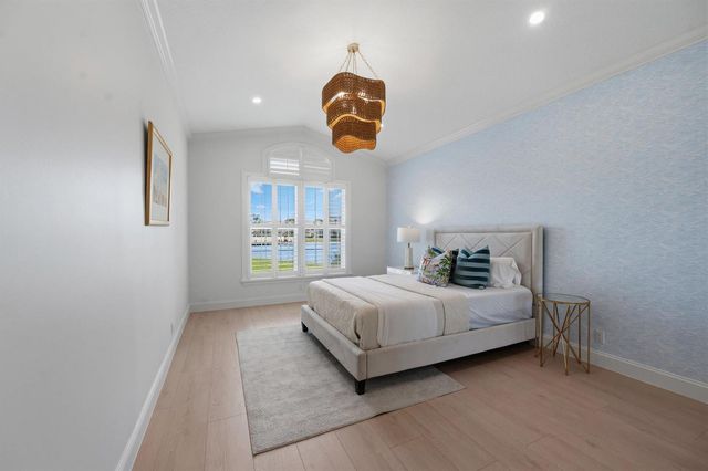 17104 Crossgate Drive, Jupiter, FL 33477