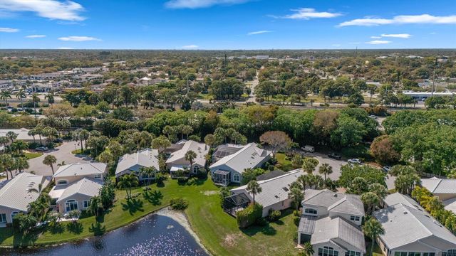 17104 Crossgate Drive, Jupiter, FL 33477