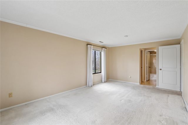 190 Cottage Grove Avenue SE 224, Cedar Rapids, IA 52403