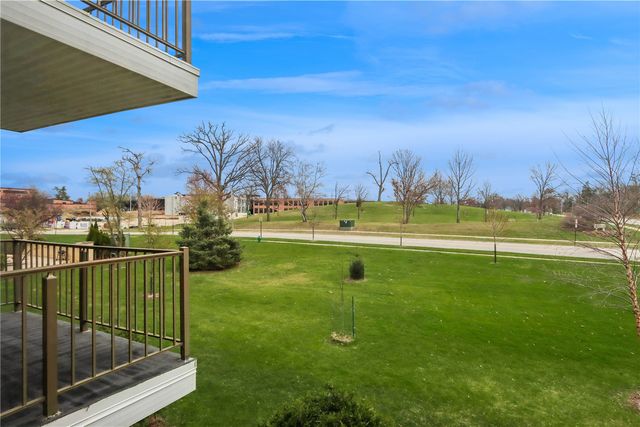 190 Cottage Grove Avenue SE 224, Cedar Rapids, IA 52403