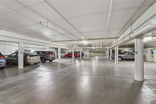 190 Cottage Grove Avenue SE 224, Cedar Rapids, IA 52403