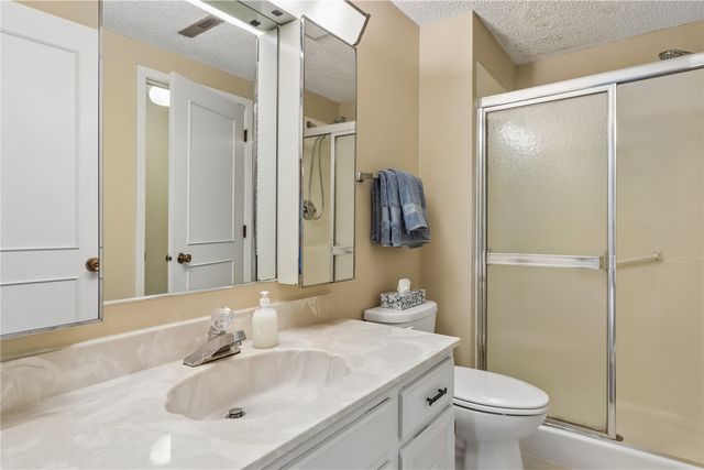 190 Cottage Grove Avenue SE 224, Cedar Rapids, IA 52403