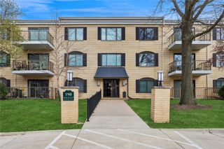 190 Cottage Grove Avenue SE 224, Cedar Rapids, IA 52403