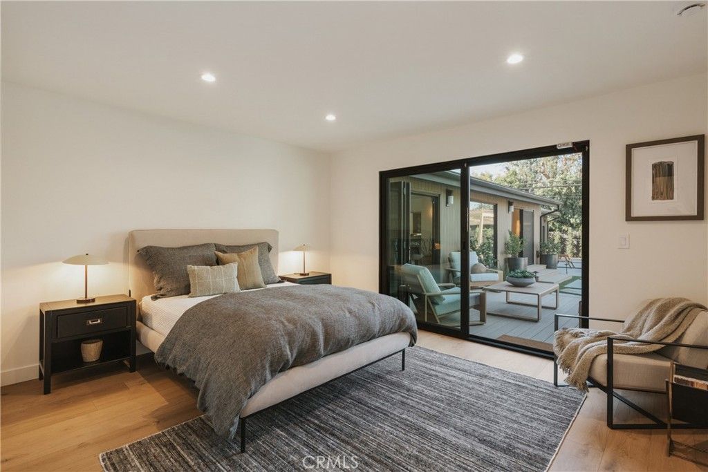 Image 17 of property listing at 5401 E El Parque, Long Beach, CA 90815