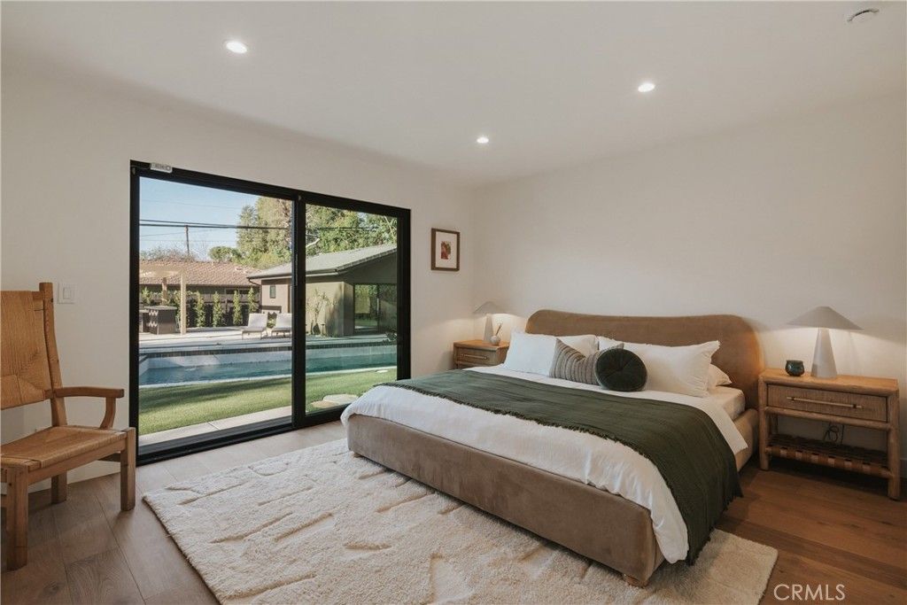 Image 20 of property listing at 5401 E El Parque, Long Beach, CA 90815